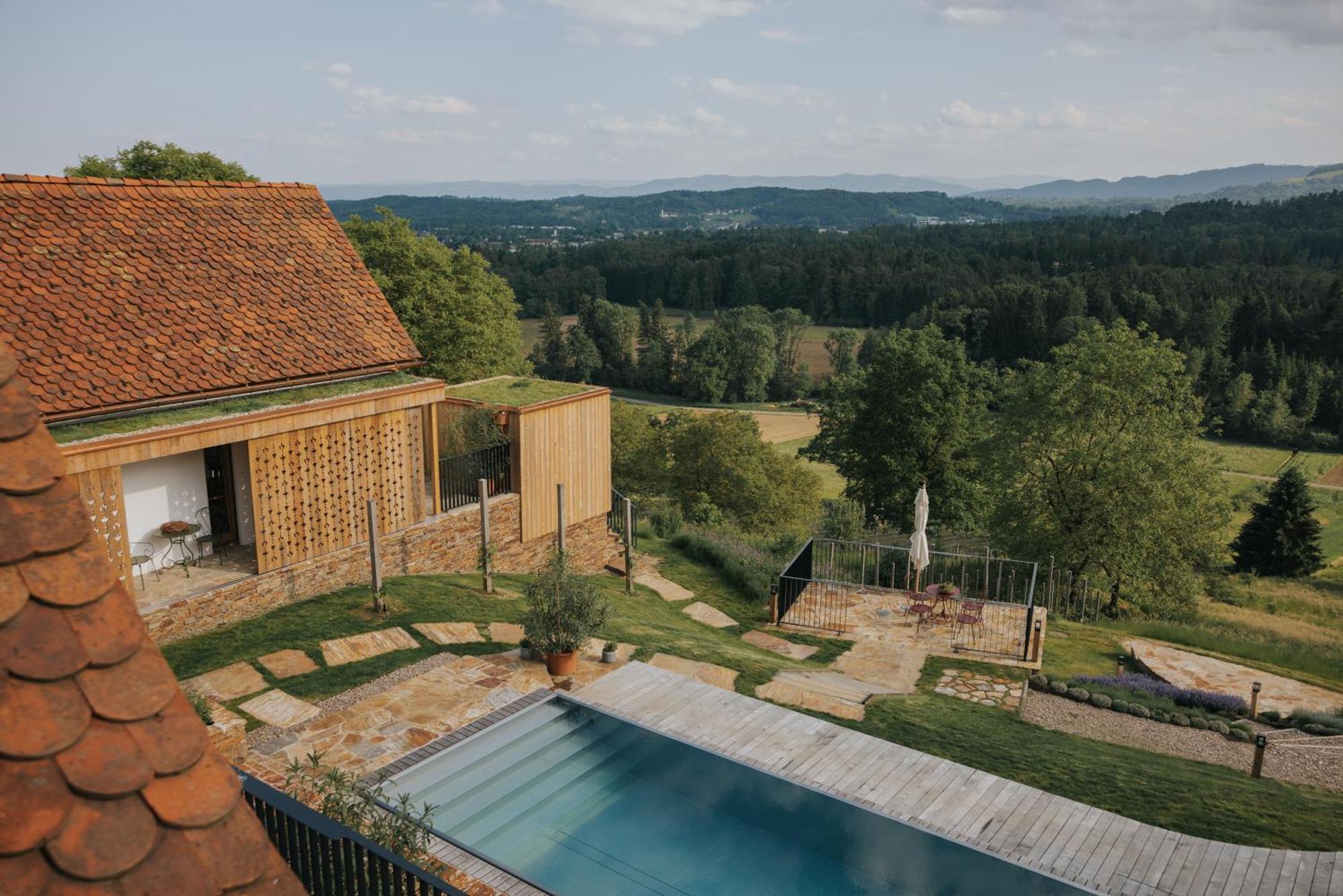 Am Wildbachberg - Luxus Ferienhaeuser Mit Infinitypool, Privatsauna Und Weinkeller Deutschlandsberg Exterior photo